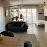 Buda Forrest Hill Apartment